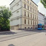 Apartment Leonart Living 62 *