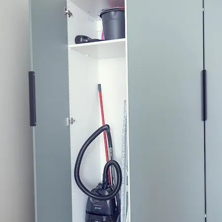 شقة Leonart Living 62 *