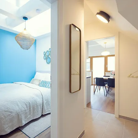 Апартаменты Leonart Living 62